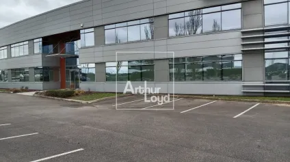 CELLULE LOGISTIQUE A LOUER LIEUSAINT - Offre immobilière - Arthur Loyd