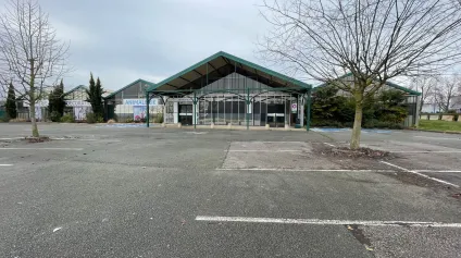 LOCAL COMMERCIAL - A VENDRE - 3 500 M2 - CHAMBLY - Offre immobilière - Arthur Loyd