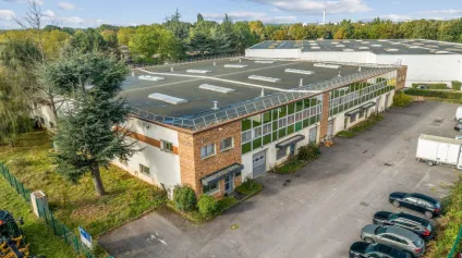 Locaux d'activité à louer à LES ULIS 91940 - Offre immobilière - Arthur Loyd