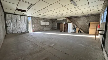 TOURS OUEST LA RICHE BÂTIMENT A VENDRE 250 M² TERRAIN DE 366 M² - PROCHE PERIPHERIQUE - Offre immobilière - Arthur Loyd