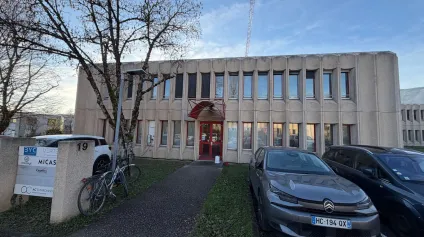 BUREAUX A LOUER - MEYLAN 138 m² - Offre immobilière - Arthur Loyd