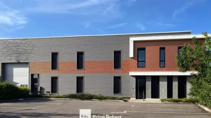 A vendre - Local d'activités - Situé dans un parc récent - Meyzieu - Offre immobilière - Arthur Loyd
