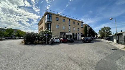 EXCLUSIVITÉ - BUREAUX DE STANDING À LOUER AVEC VISIBILITÉ - Offre immobilière - Arthur Loyd