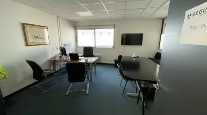 A LOUER - LE HAVRE - QUARTIER SUD - 494 m² - 20 STATIONNEMENTS PRIVATIFS - Offre immobilière - Arthur Loyd