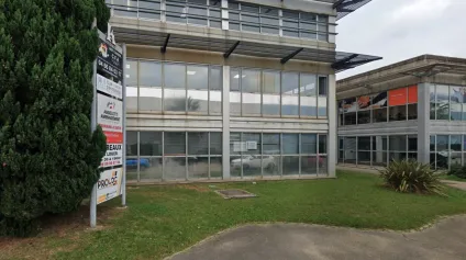 Bureaux à louer - 25 M2 - 1er étage en Ville ActiveParking sur site - Offre immobilière - Arthur Loyd