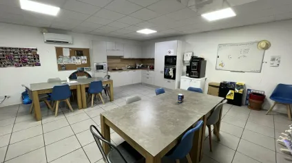 Valence Briffaut - Bureaux récents à la vente - Offre immobilière - Arthur Loyd