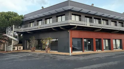 OPPORTUNITÉ RARE SUR UN EMPLACEMENT N°1 À NIORT ! - Offre immobilière - Arthur Loyd