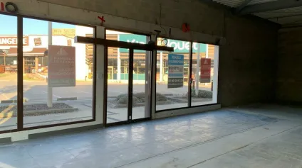 CELLULE COMMERCIALE EMPLACEMENT EXCEPTIONNEL - ZONE COMMERCIALE - Offre immobilière - Arthur Loyd