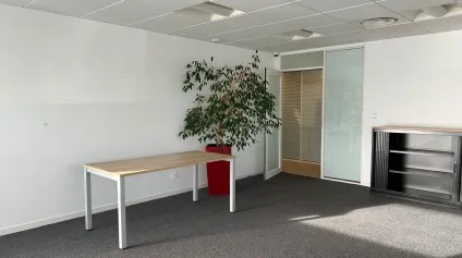 LOCATION - BUREAUX - OPENSPACE - 88 m2 - MONTOIR - CADREAN - AIRBUS - CHANTIERS DE L'ATLANTIQUE - Offre immobilière - Arthur Loyd