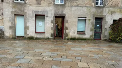 A LOUER LOCAL COMMERCIAL DE 70M2 DANS GUÉRANDE INTRAMUROS - Offre immobilière - Arthur Loyd