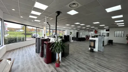 Locaux commerciaux à louer à NORMANVILLE 27930 - Offre immobilière - Arthur Loyd