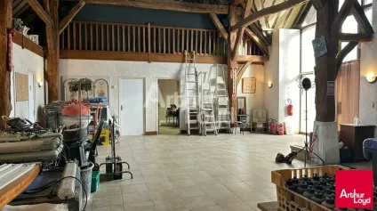BLOIS - LOCATION LOCAL D'ACTIVITÉ DE 234 M² - Offre immobilière - Arthur Loyd