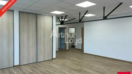  BLOIS - LOCATION BUREAUX DE 18 A 128,83 M² - EXCELLENTE VISIBILITÉ - Offre immobilière - Arthur Loyd