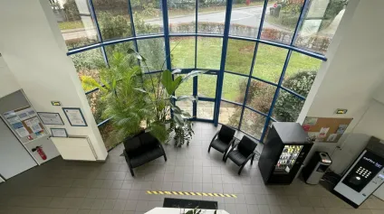 MONTIVILLIERS  À LOUER - IMMEUBLE DE BUREAUX 1&nbsp;260 m² - Offre immobilière - Arthur Loyd