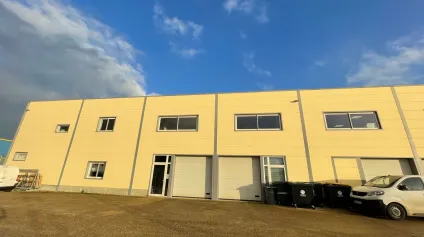 A Louer - Local d'activité d'environ 270 m2 - Offre immobilière - Arthur Loyd