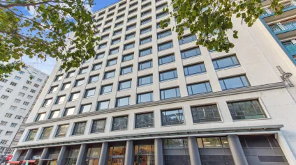 Bureaux rénovés en premier jour - Rooftop 360° avec vue tour Eiffel- pied de métro et RER - Offre immobilière - Arthur Loyd
