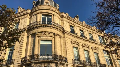 Bureaux opérés Paris 8 : Espaces modulables quartier central affaires - Offre immobilière - Arthur Loyd