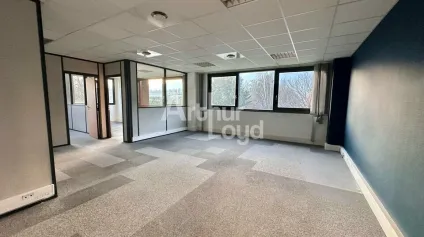 À LOUER  BUREAUX DE 71 m² À TECHNOLAC - DISPONIBLES IMMEDIATEMENT - Offre immobilière - Arthur Loyd