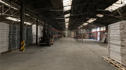 Local d'activité à vendre d'une surface de 2600 m2 environ situé à moins d'une heure de Paris par la N2. - Offre immobilière - Arthur Loyd