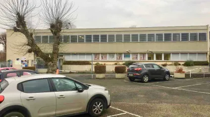 Surfaces de bureaux à la location de 38 m2 à 146 m2 et entrepôt de 70m2 à Senlis - Offre immobilière - Arthur Loyd