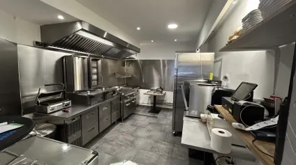 Local commercial 132 m² à louer à Lille - Idéal restauration avec vitrine et fort flux piéton - Offre immobilière - Arthur Loyd