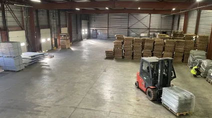 ENTREPÔT A VENDRE AVEC QUAIS ET ACCES DIRECT AUTOROUTE A1 - Offre immobilière - Arthur Loyd