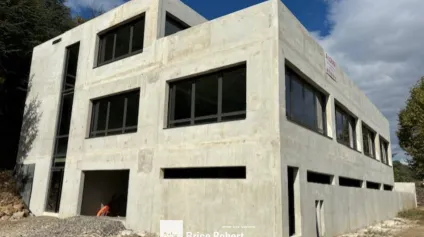 A LOUER - Bâtiment d'activités - ORLIENAS - Offre immobilière - Arthur Loyd