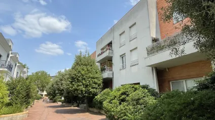 Espaces d'activité et de bureaux au coeur des Champs Philippe, à proximité de la gare de la Garenne Colombes - Offre immobilière - Arthur Loyd