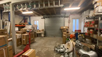 Bâtiment indépendant mixte activités/bureaux à vendre - ZFU - 13015 Marseille - Offre immobilière - Arthur Loyd