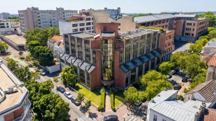 Bureaux et Activités à vendre ou à louer à SURESNES 92150 - Offre immobilière - Arthur Loyd