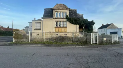 LOCAL D'ACTIVITE - ENTREPOT à VENDRE de 248 m² - Offre immobilière - Arthur Loyd