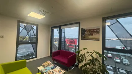 À LOUER  Bureaux 402,50 m²  La Roche-sur-Yon (Zone Nord  Quartier tertiaire) - Offre immobilière - Arthur Loyd