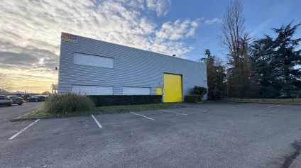 à Louer - Local d'activité - 938m2 -proche Orléans et autoroute A10/A71 - Offre immobilière - Arthur Loyd