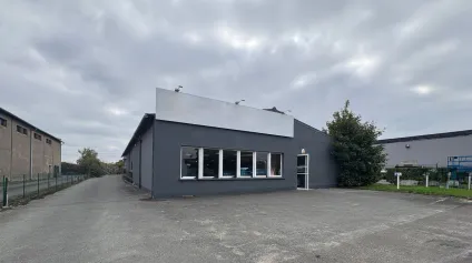 Locaux d'activités avec showroom - 517 m2 - Zone Ingré St-Jean de la Ruelle ! - Offre immobilière - Arthur Loyd