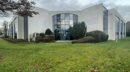 MONTIVILLIERS  À VENDRE - IMMEUBLE DE BUREAUX 1&nbsp;260 m² - Offre immobilière - Arthur Loyd