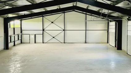 A LOUER - LE HAVRE PLATEAU NORD - LOCAL D'ACTIVITÉ NEUF AMÉNAGÉ D'ENVIRON 235 m2 - Offre immobilière - Arthur Loyd