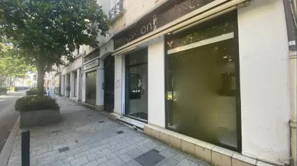 A LOUER - LOCAL COMMERCIAL 120 m2 - LE HAVRE HYPER CENTRE - Offre immobilière - Arthur Loyd