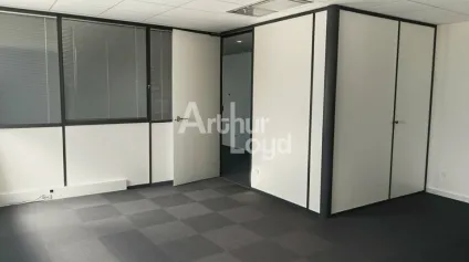 Bureau à louer-au cur de Savoie Technolac - Offre immobilière - Arthur Loyd