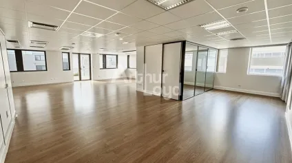 Bureaux à louer au Bourget du lac- au cur du parc d'activités Savoie Technolac - Offre immobilière - Arthur Loyd