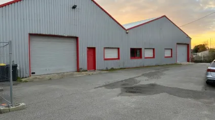 Location local d’activité 485 m2 La Chapelle-Launay stationnement privatif - Offre immobilière - Arthur Loyd