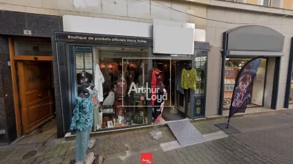 LOCAL COMMERCIAL 71 M² A LOUER GRENOBLE CENTRE VILLE RUE LAFAYETTE - Offre immobilière - Arthur Loyd