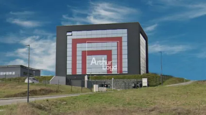 bureau a louer VOIRON parvis 3 avec parking 106m² - Offre immobilière - Arthur Loyd