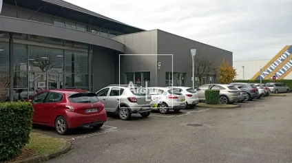 BUREAU DE 19M² A LOUER DANS UN IMMEUBLE TERTIAIRE CENTR'ALP MOIRANS - Offre immobilière - Arthur Loyd