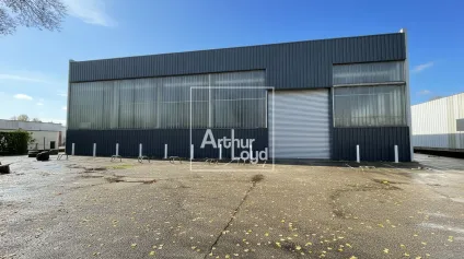 665 m² atelier très grande hauteur et pont roulant - Offre immobilière - Arthur Loyd