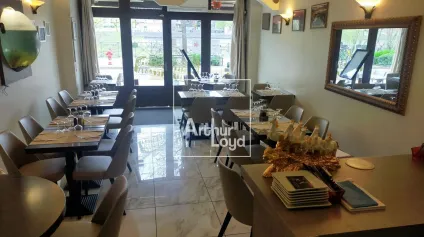 A VENDRE FONDS DE COMMERCE PIZZERIA 62 M² SUR LES QUAIS DE GRENOBLE - Offre immobilière - Arthur Loyd