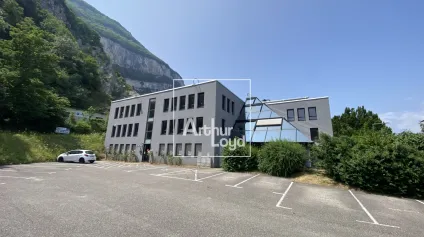 bureaux a louer divisibles à Sassenage - Offre immobilière - Arthur Loyd