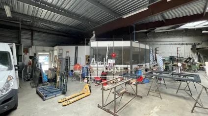 local d'activité - Négoce 365 m² environ - Offre immobilière - Arthur Loyd