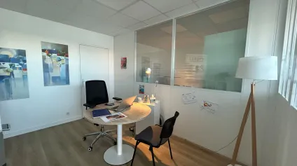 Bureaux à louer à Guérande bureaux équipés avec stationnement privatif - Offre immobilière - Arthur Loyd