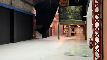 Activités à louer à AUBERVILLIERS 93300 - Offre immobilière - Arthur Loyd