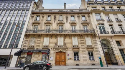 Bureaux A Louer - Espace Berri - Offre immobilière - Arthur Loyd